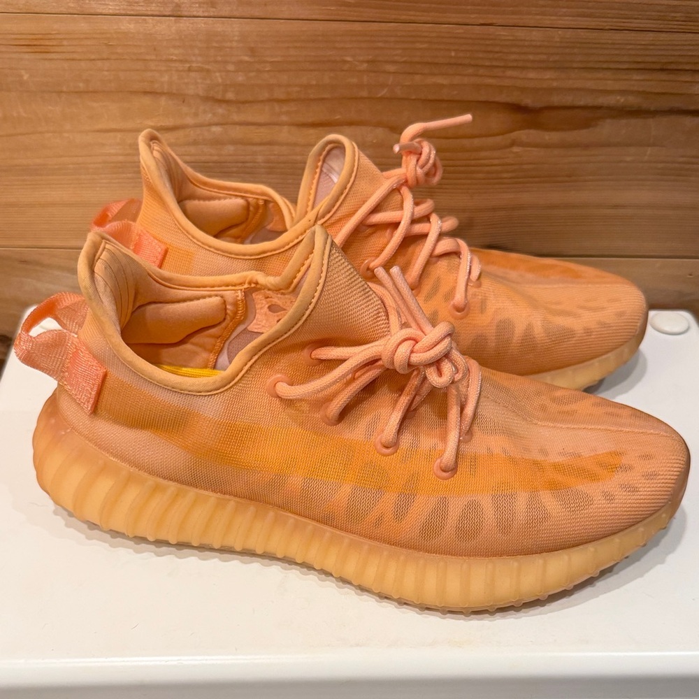 Yeezy Boost 350 V2 Mono Clay